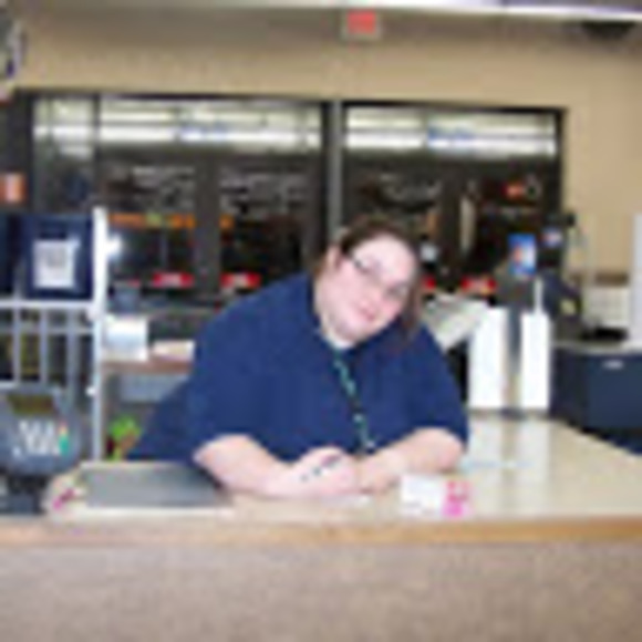 Meet your Posher, Kandice - Picture 1 of 1